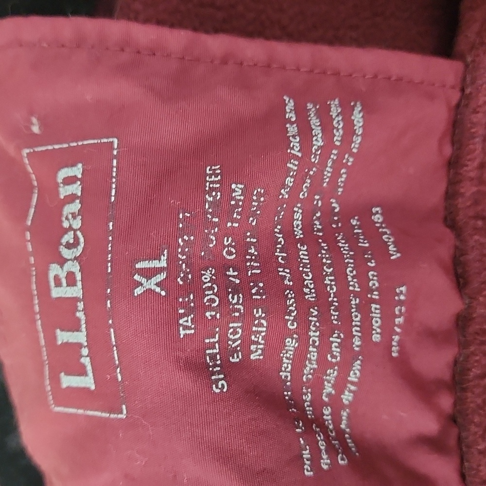 L.L. Bean Zip Up Burgundy Fleece XLT - Picture 2 of 8